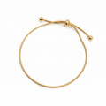 Goldfarbenes Damen-Armband aus Edelstahl im minimalistischen, glatten Schlangenketten-Design mit praktischem Zugverschluss, Hauptfoto