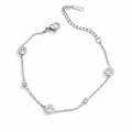 Silberfarbenes Damen-Armband aus Edelstahl aus feiner Kette mit dezent verteilten, rund gefassten Zirkonia-Steinen, Hauptfoto
