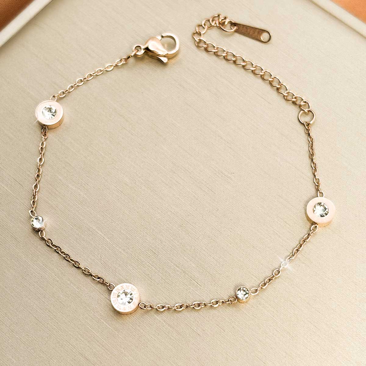Rosegoldfarbenes Zirkonia Armband