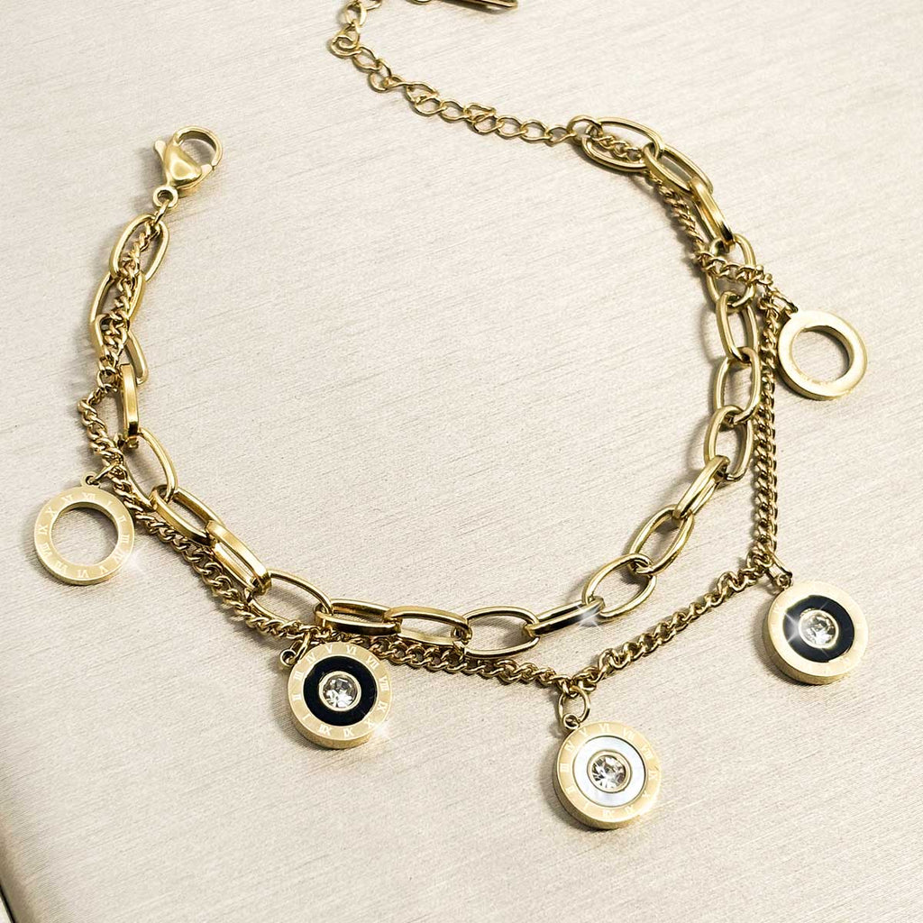 Goldfarbenes Charm Armband