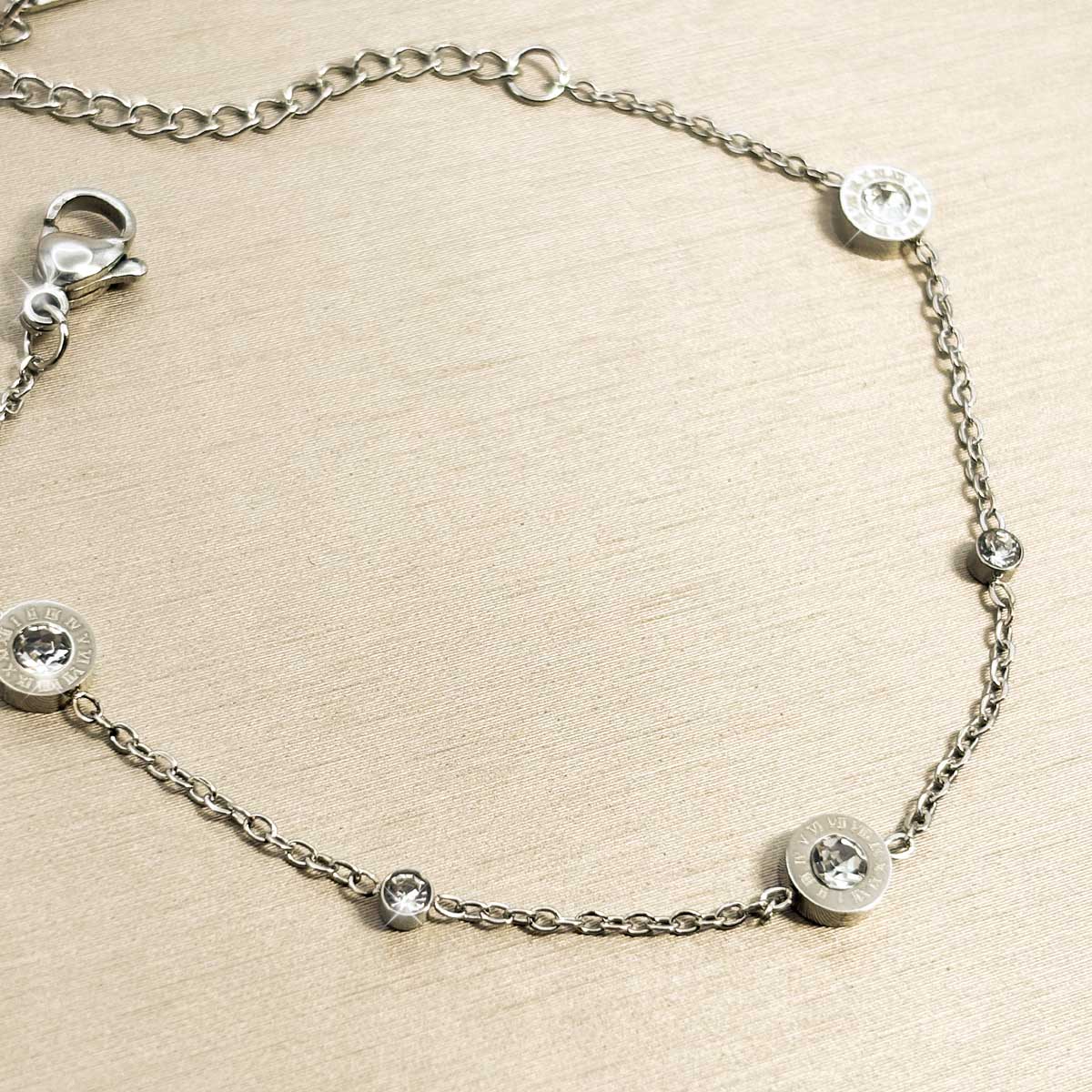 Silberfarbenes Zirkonia Armband