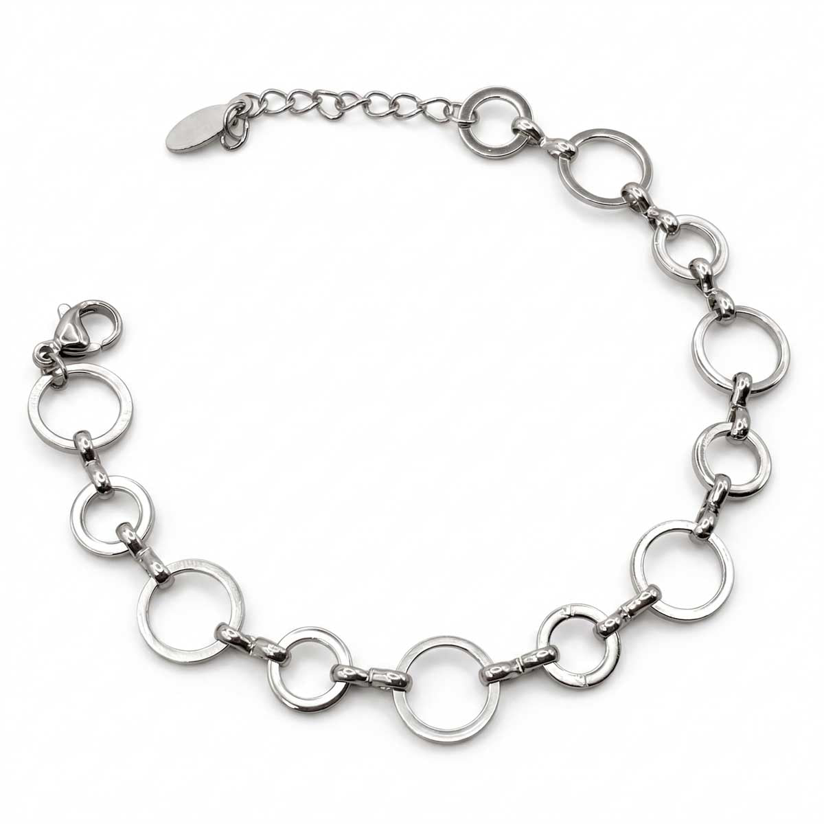 Silberfarbenes Damen-Armband aus Edelstahl mit abwechselnd großen und kleinen runden Kettengliedern, Hauptfoto.