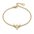 Goldfarbenes Damen-Armband aus Edelstahl mit einem markanten Stierschädel-Anhänger im Boho-Stil, Hauptfoto