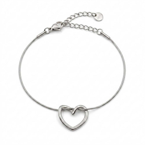 Silberfarbenes Damen-Armband aus Edelstahl mit einem elegant geschwungenen Herz-Anhänger, Produktfoto