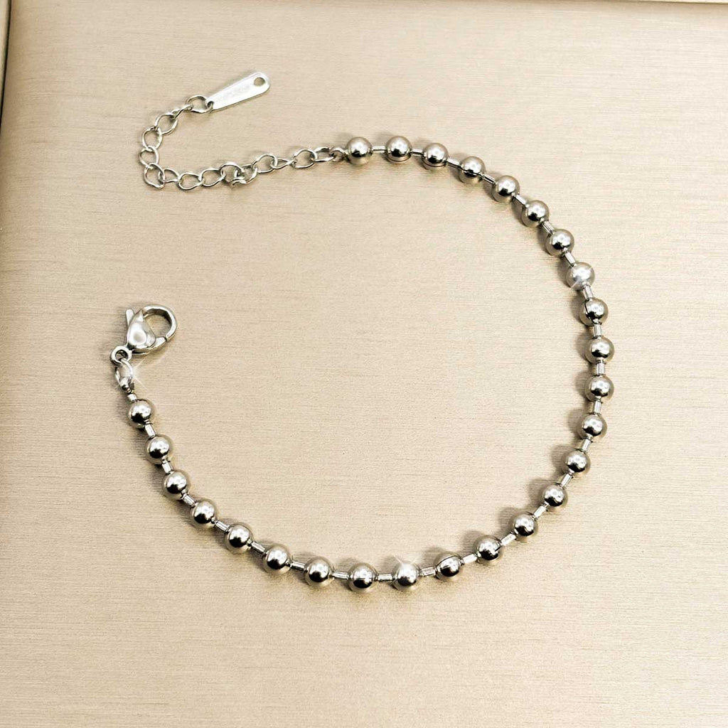 Silberfarbenes Kugel Armband