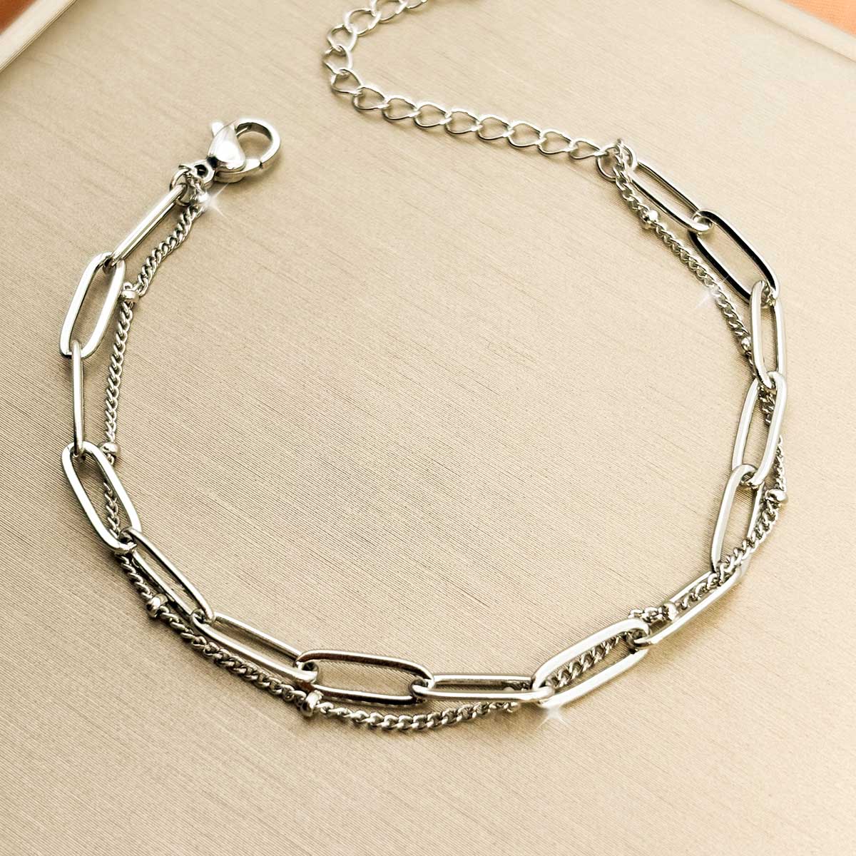 Silberfarbenes Layering Armband