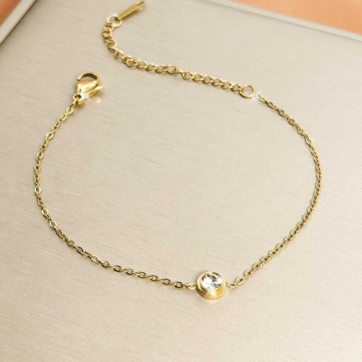 Goldfarbenes Zirkonia Armband
