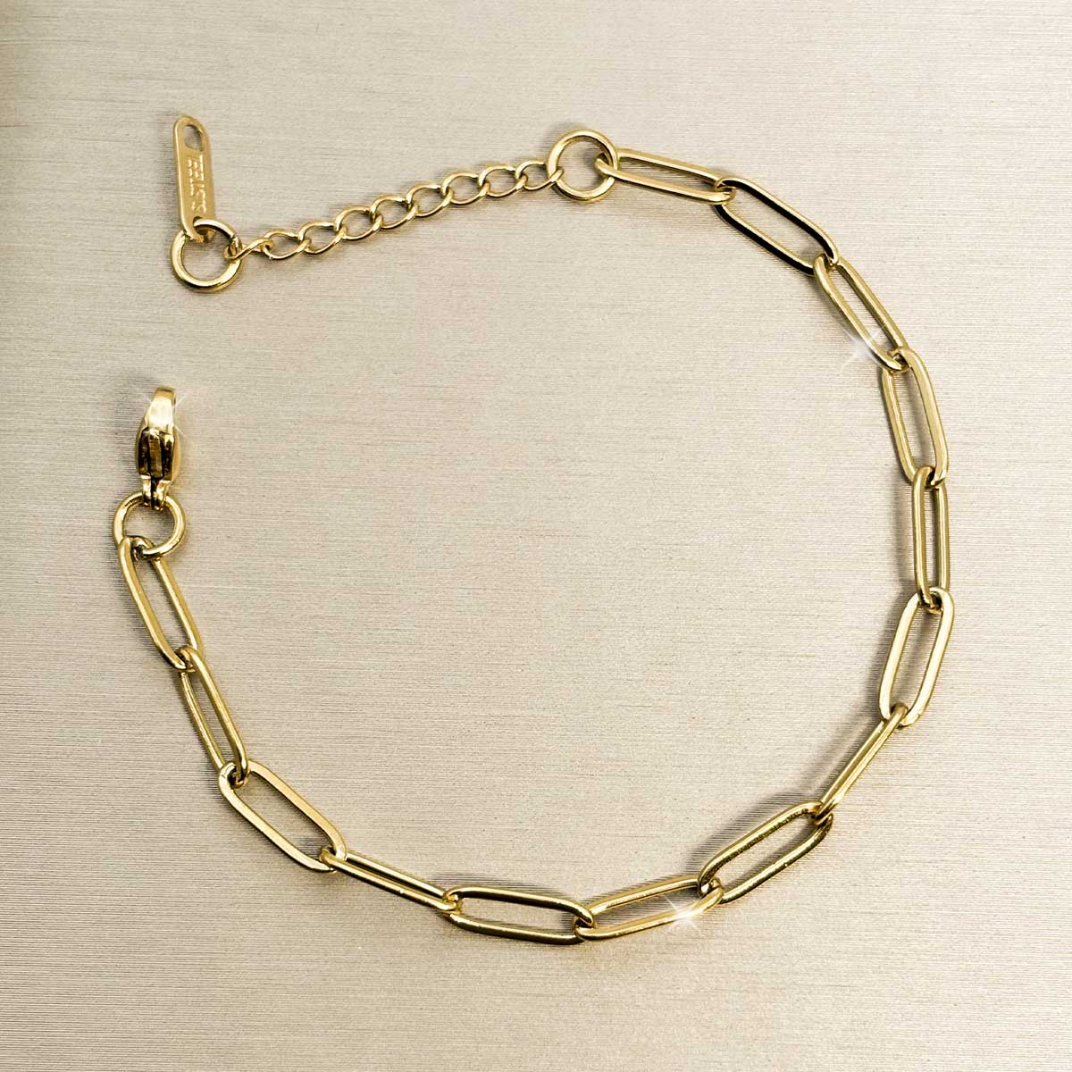Goldfarbenes Glieder Armband