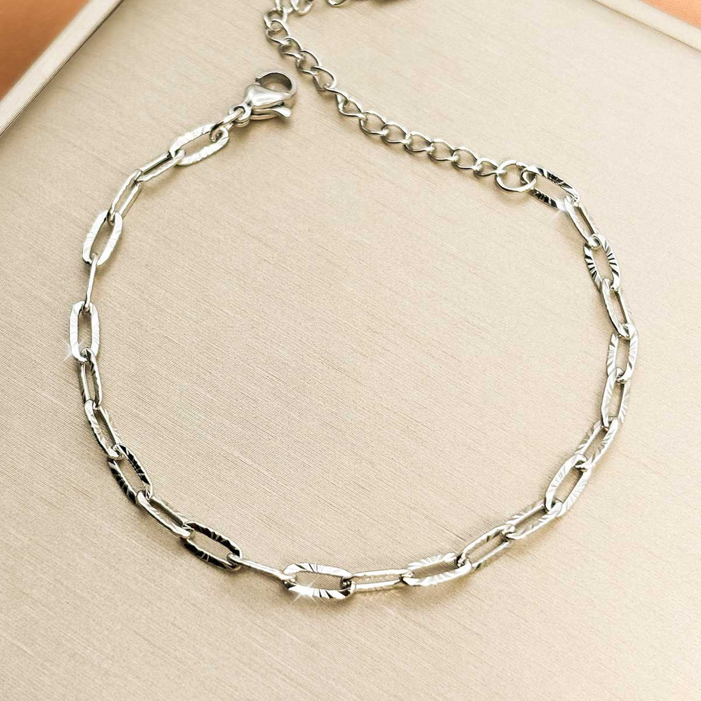 Silberfarbenes Struktur Armband