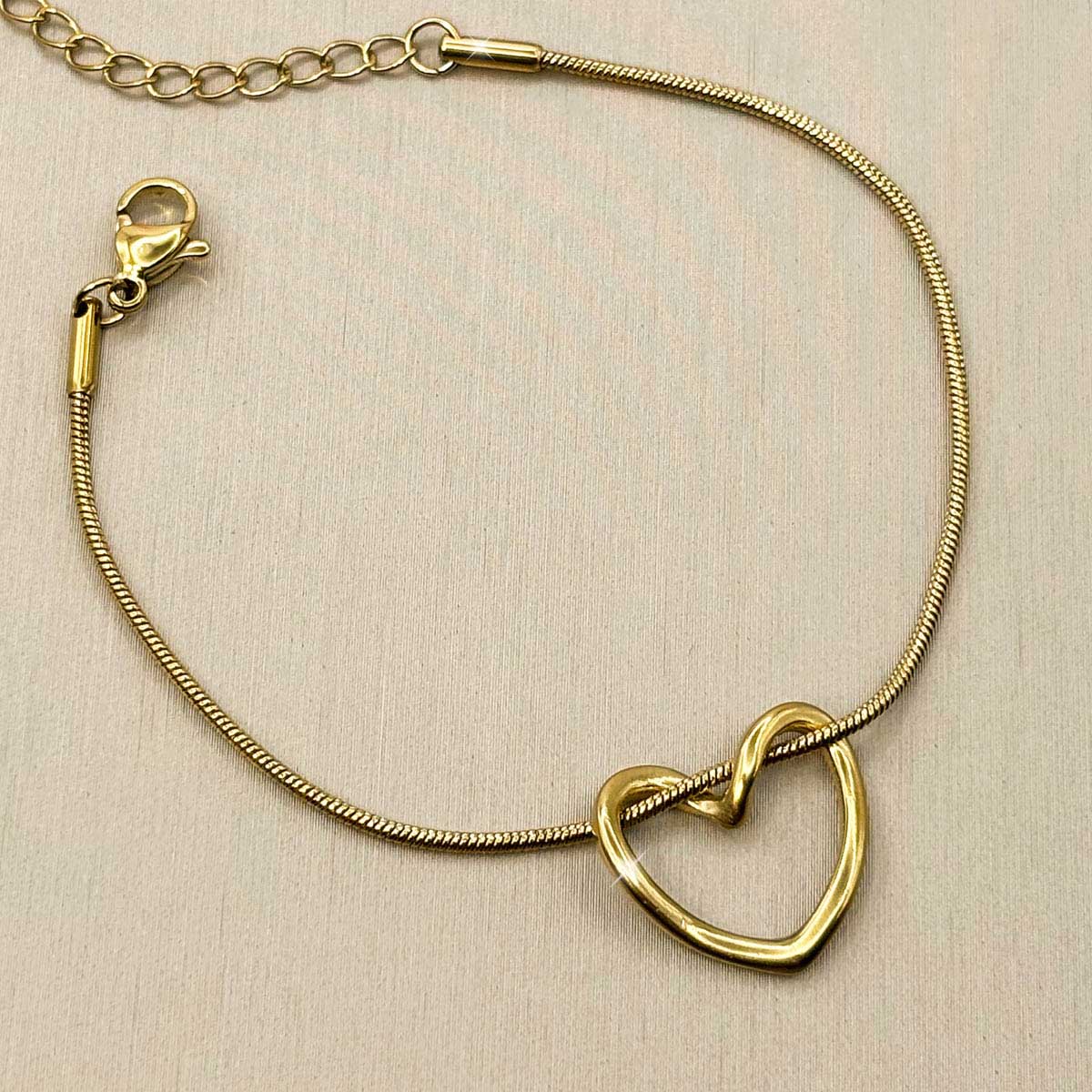 Goldfarbenes Herz Armband