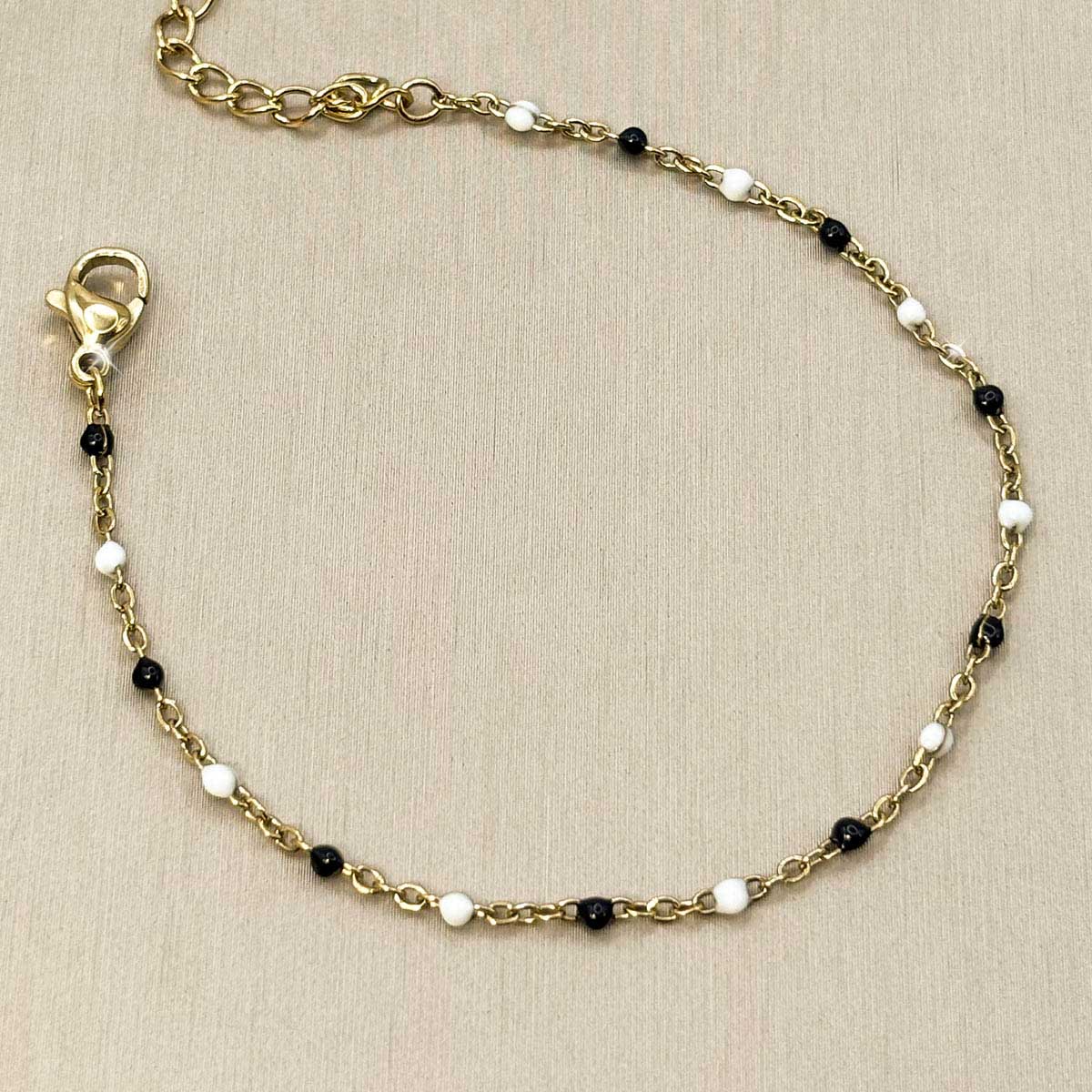 Kunstperlen Kontrast Armband