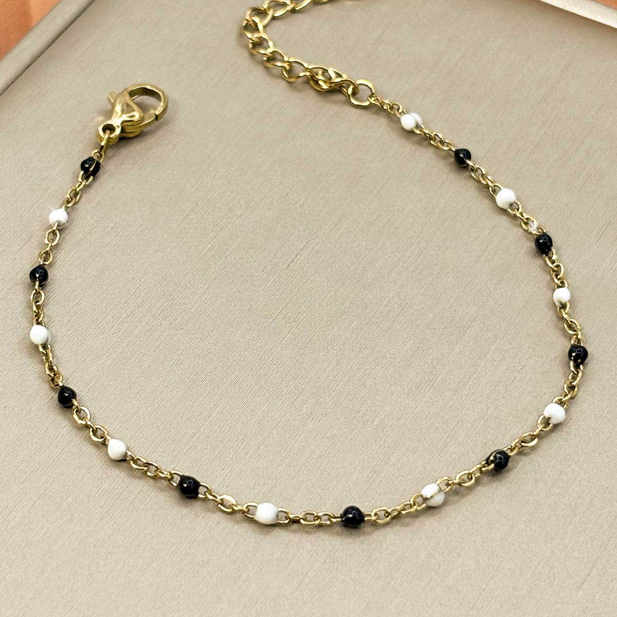 Kunstperlen Kontrast Armband