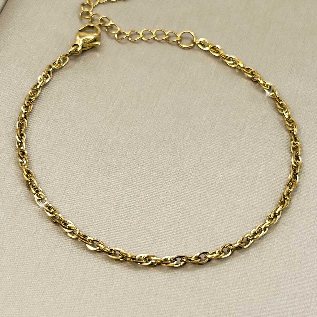 Goldfarbenes Twist Armband