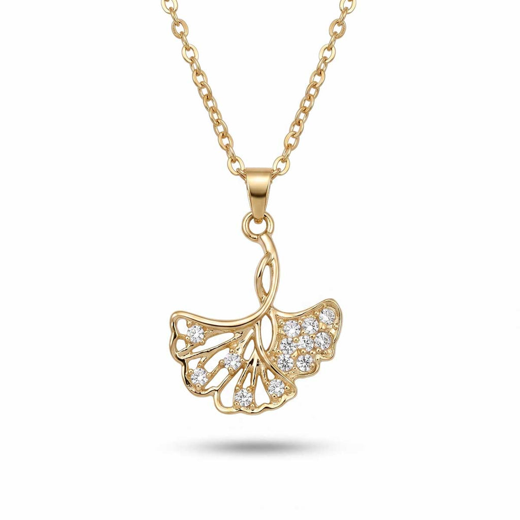 Goldfarbene Damen-Halskette aus Edelstahl mit einem elegant gefächerten Ginkgoblatt-Anhänger und feinem Zirkonia-Besatz, Hauptfoto.