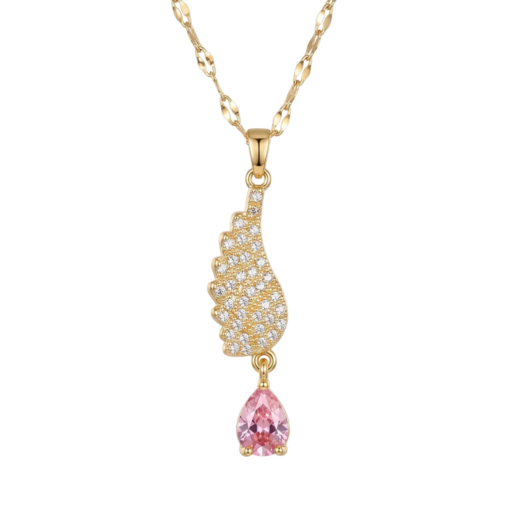 Damen Halskette mit geschwungenem, kristallbesetztem Flügel-Anhänger und rosa Zirkonia-Tropfen, Hauptfoto Weißer Studio Hintergrund.