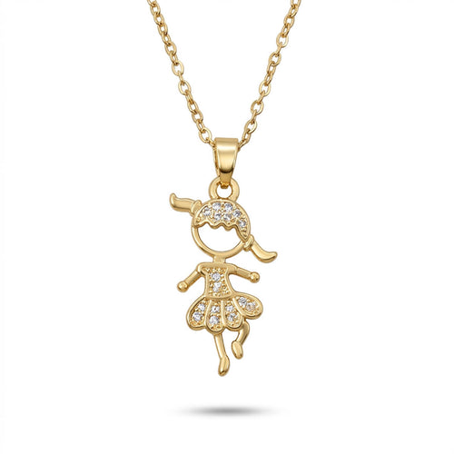 Goldene Kette mit Anhänger in Form eines tanzenden Mädchens mit Kleid, Studiofoto auf weißem Hintergrund.