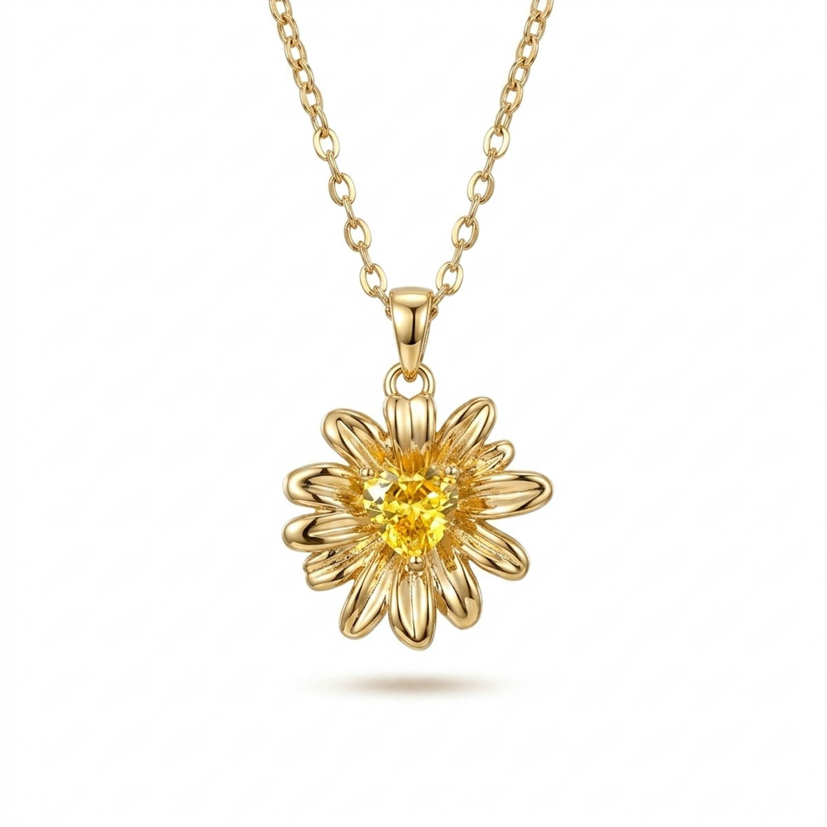 Halskette mit detailreichem Sonnenblumen-Anhänger und einem leuchtend gelben Zirkonia-Stein im Zentrum, Hauptfoto.