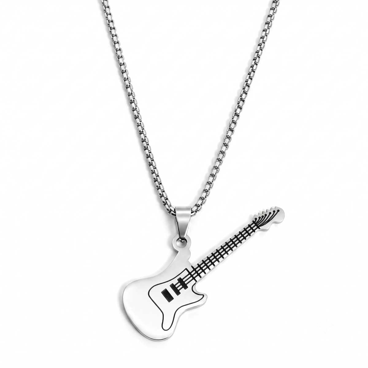 Herren Halskette aus silberfarbenem Edelstahl mit einem E Gitarren Anhänger, Hauptfoto
