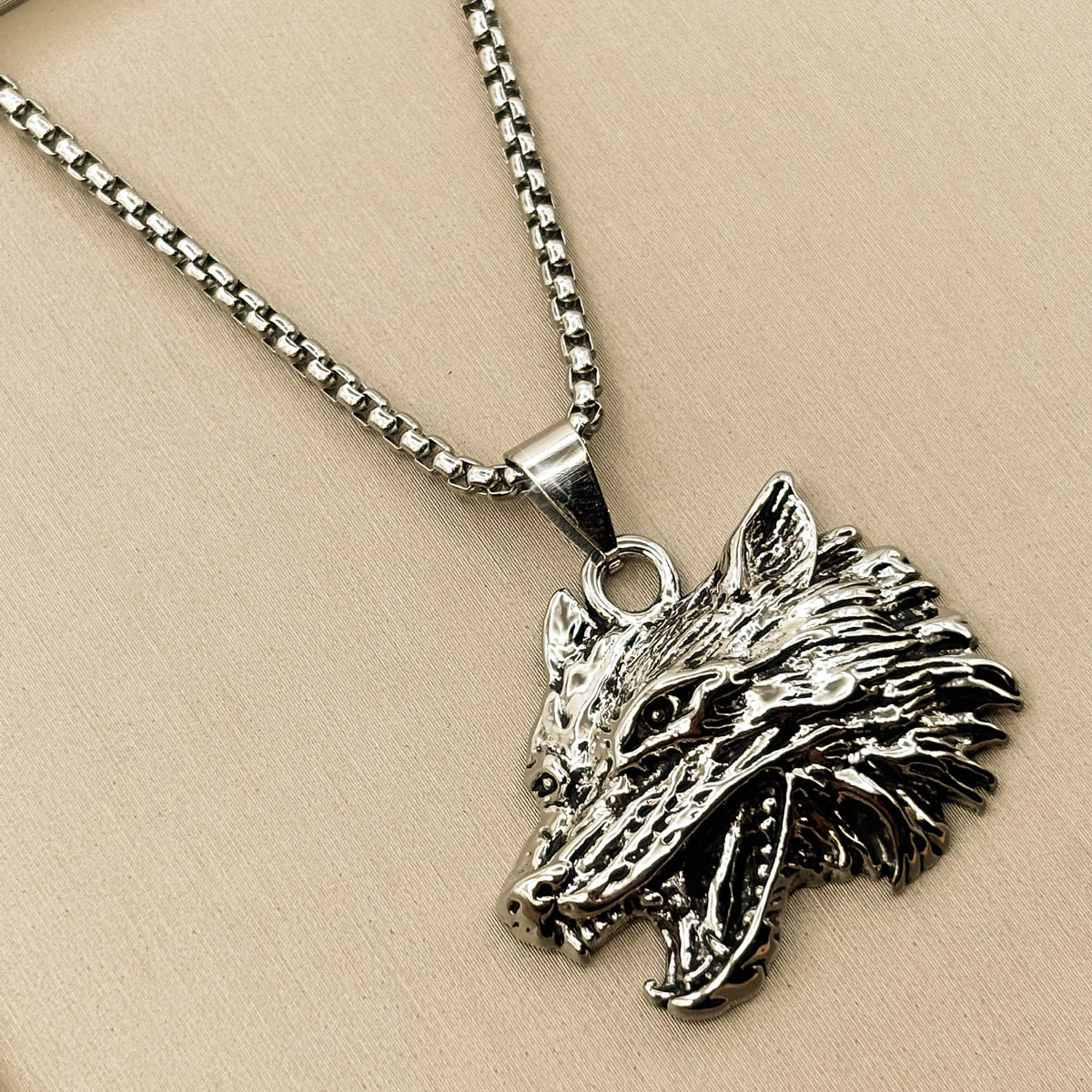 Wolf Halskette