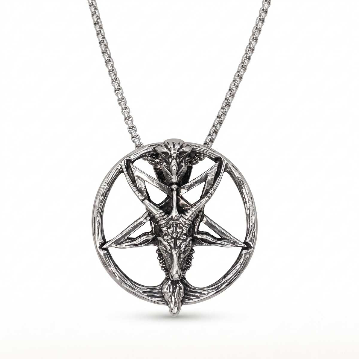Silberfarbene Herren-Halskette aus Edelstahl mit einem Hexagramm Anhänger, Hauptfoto.