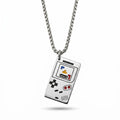 Edelstahl-Herrenkette in Silber mit detailreichem Anhänger im Look einer Retro-Gaming-Konsole, Hauptfoto.
